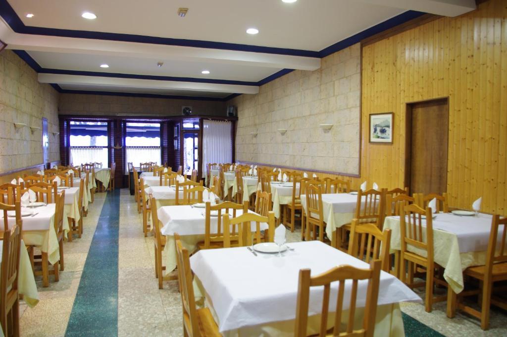 Pension "La Marina" Castro Urdiales Exterior photo