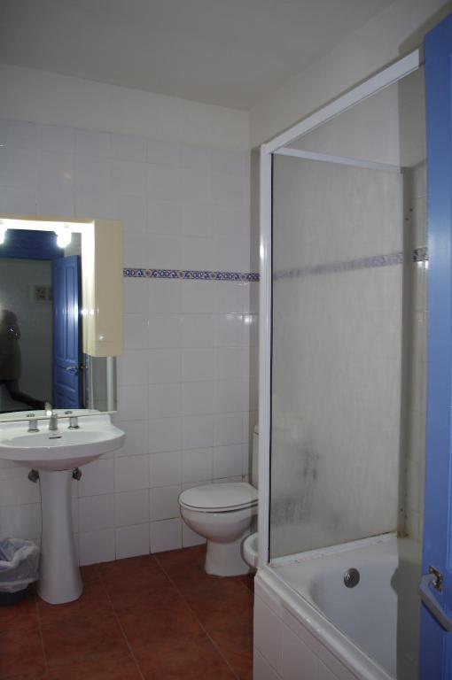 Pension "La Marina" Castro Urdiales Exterior photo