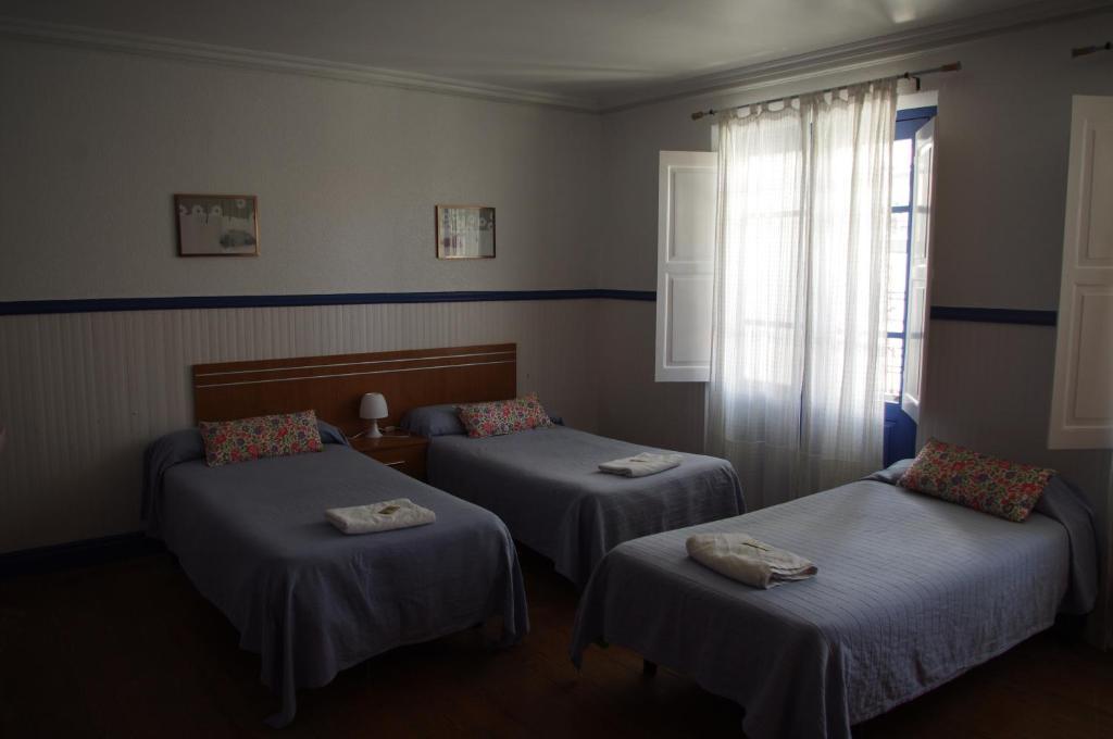 Pension "La Marina" Castro Urdiales Exterior photo