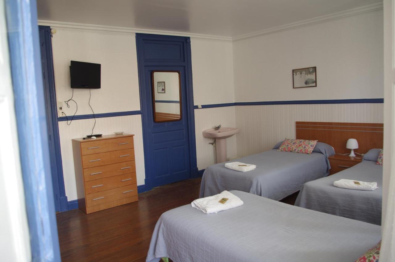 Pension "La Marina" Castro Urdiales Exterior photo
