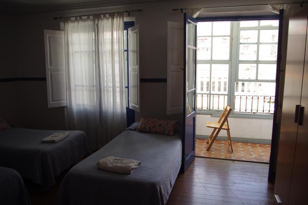 Pension "La Marina" Castro Urdiales Exterior photo